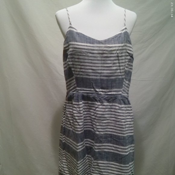 Old Navy sundress   Grey w/ white lines   extra Large  sleeveless - Picture 1 of 5